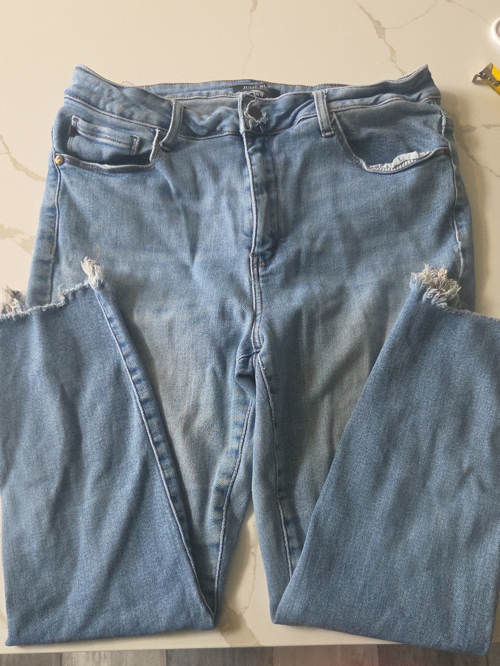Judy Blue Light Blue Women's Distressed Raw Hem Jeans